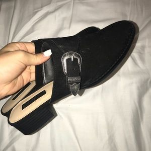 Forever 21 mules